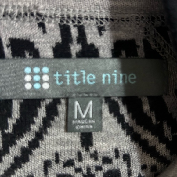 Title Nine Knit Sweater Dress M Extra Fine Merino Wool Blend Gray Black - Picture 2 of 7